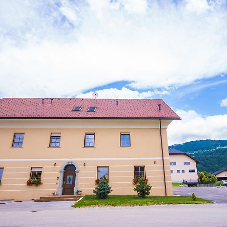 Bed & Breakfast Karun Cerklje na Gorenjskem Exterior photo